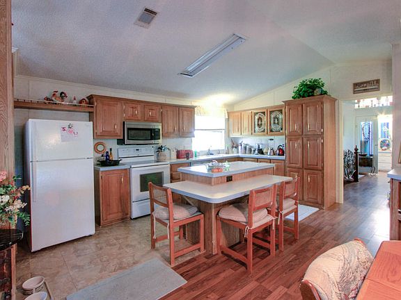 3rd image of 1038 Joe Berto Ln