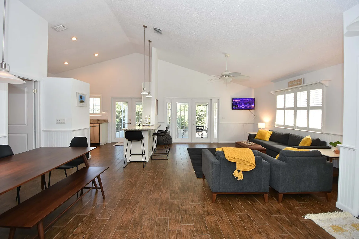 3 bed, 2.0 bath, 1496 sqft, $3,249 — Photo 1