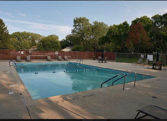 2nd image of 111 S Baybrook Dr Unit 401