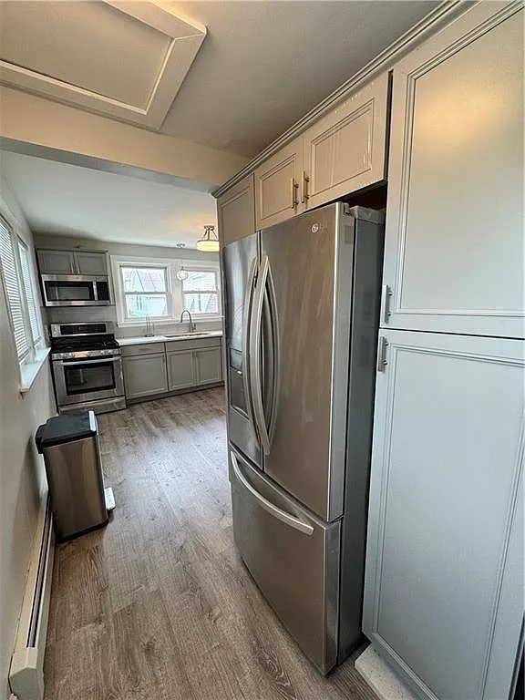 3 bed, 1275 sqft, $2,300 — Photo 3