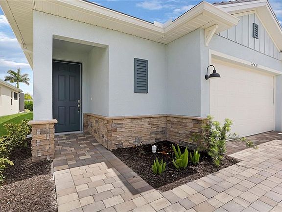 Home For Sale In SEASONS AT BONITA