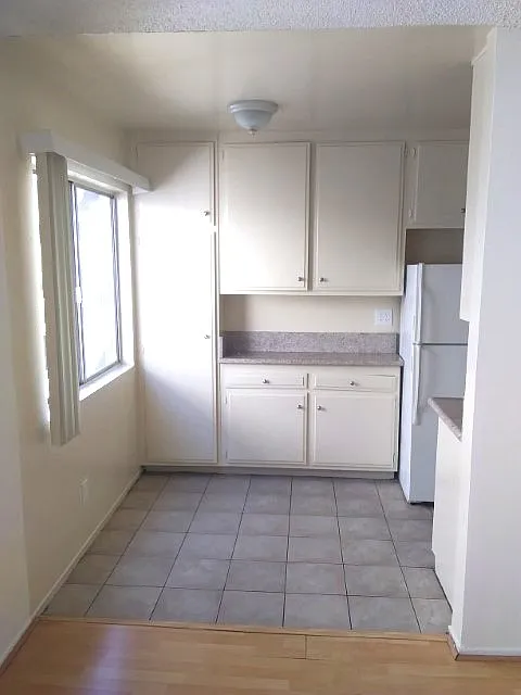 519 Glenrock Ave — Photo 3