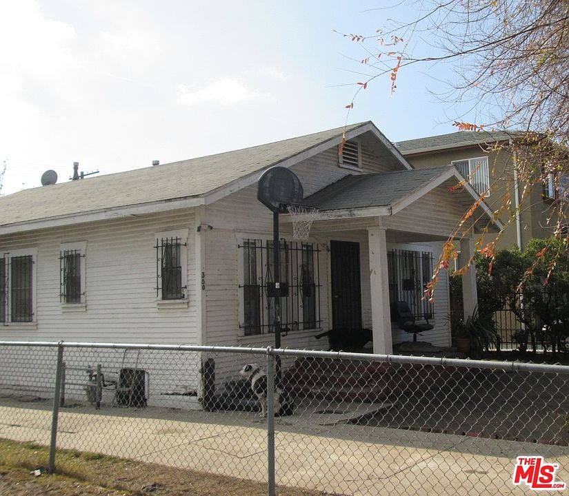 2nd image of 350 E 105th St