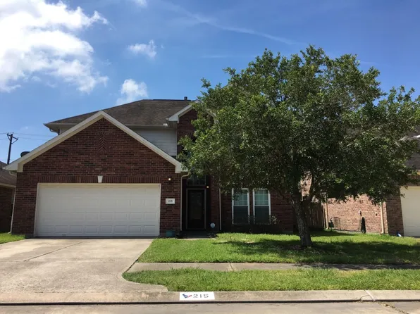 215 Midtown Park Dr, Alvin, TX 77511