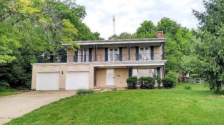 1st image of 5579 Kingsbury Dr