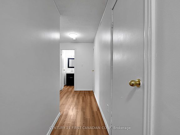 5th image of 1447 Huron St #212