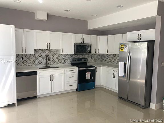 2nd image of 1041 NE 30th Ave #0