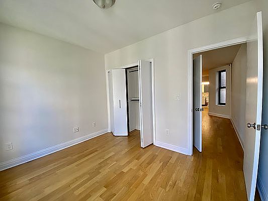 4th image of 217 E 84th St APT 5C