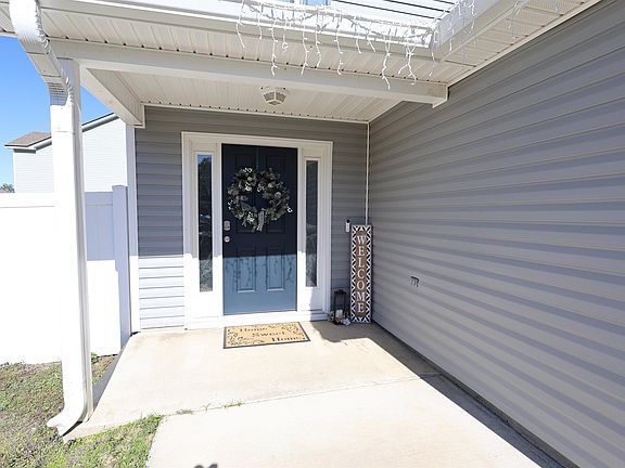 3rd image of 4618 Rivers Landing Dr