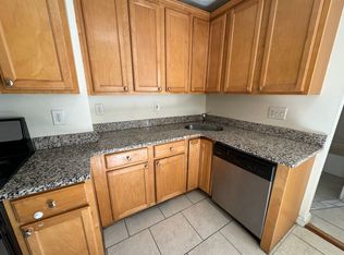 25 Chelsea St APT 3, Boston, MA 02128