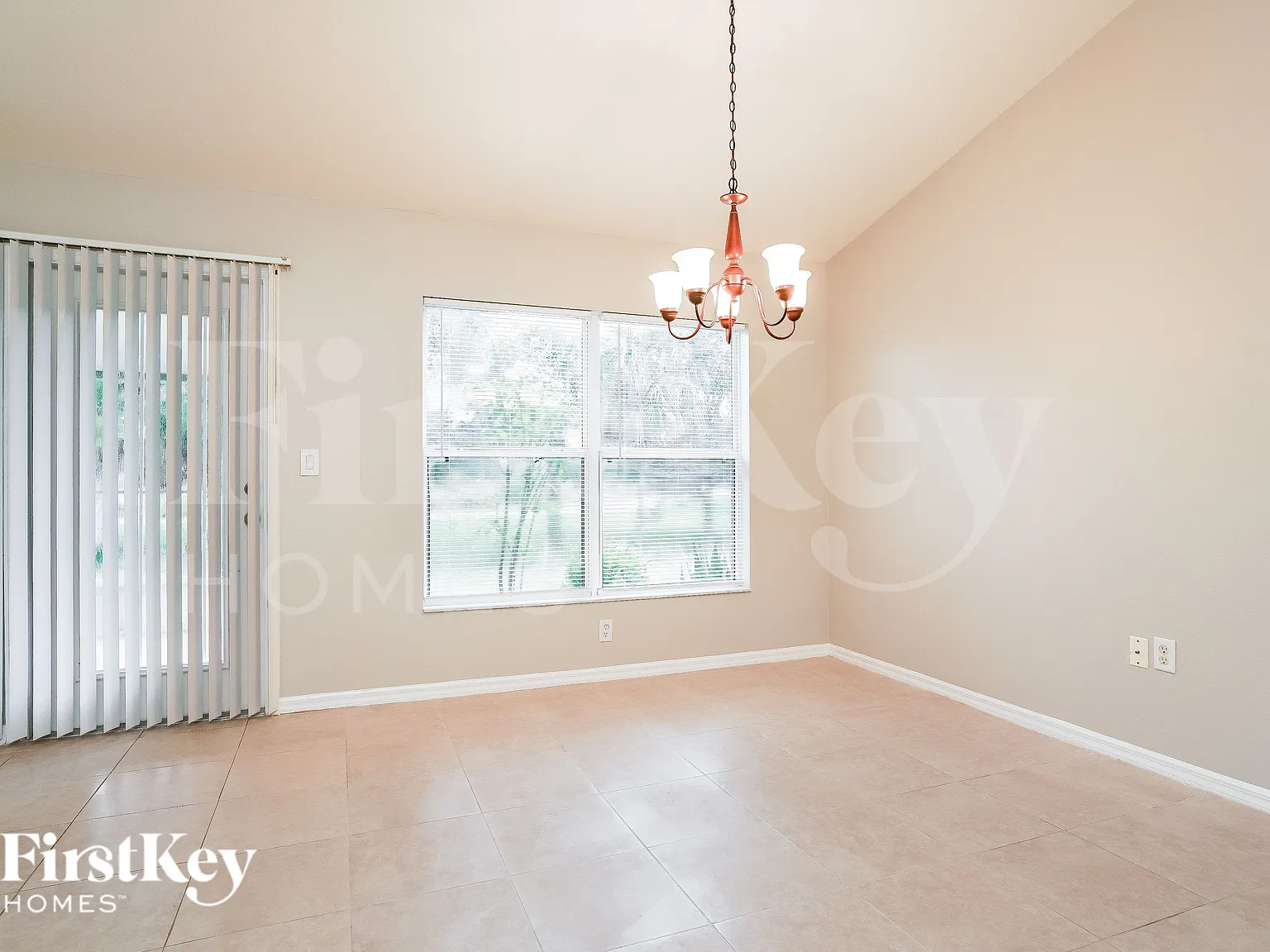3 bed, 2.0 bath, 1758 sqft, $1,525 — Photo 4