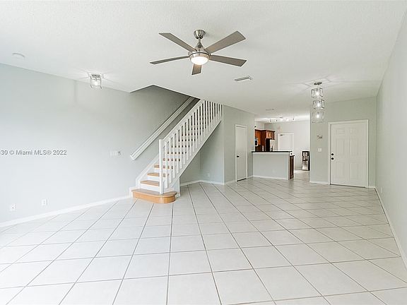 4th image of 3713 San Simeon Cir