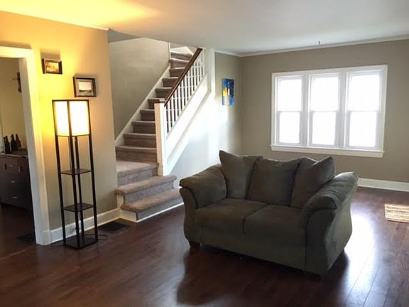 Front LR- Stairwell view