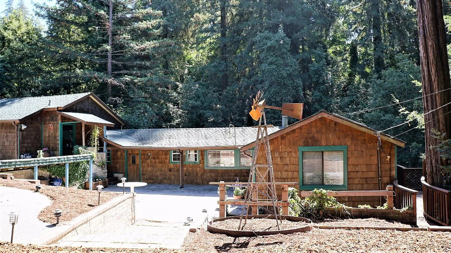 1152 Trout Gulch Rd photo 1