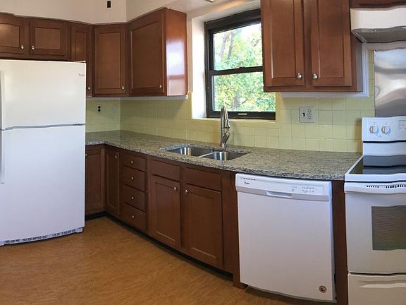 2nd image of 6667 Devonshire Ave #2F
