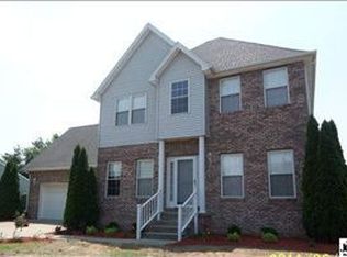 221 Spurgeon Dr, Seymour, IN 47274