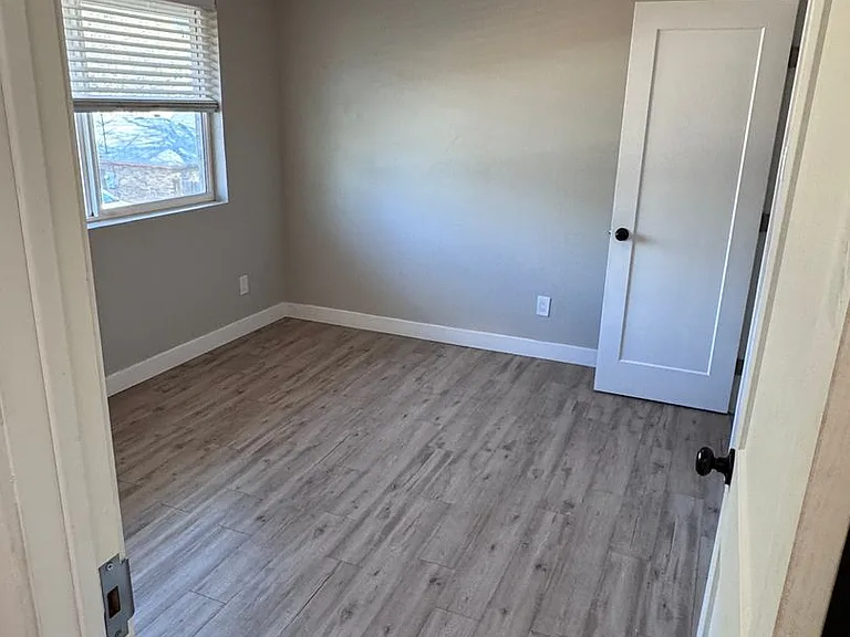 220 W Cherry Ave — Photo 27