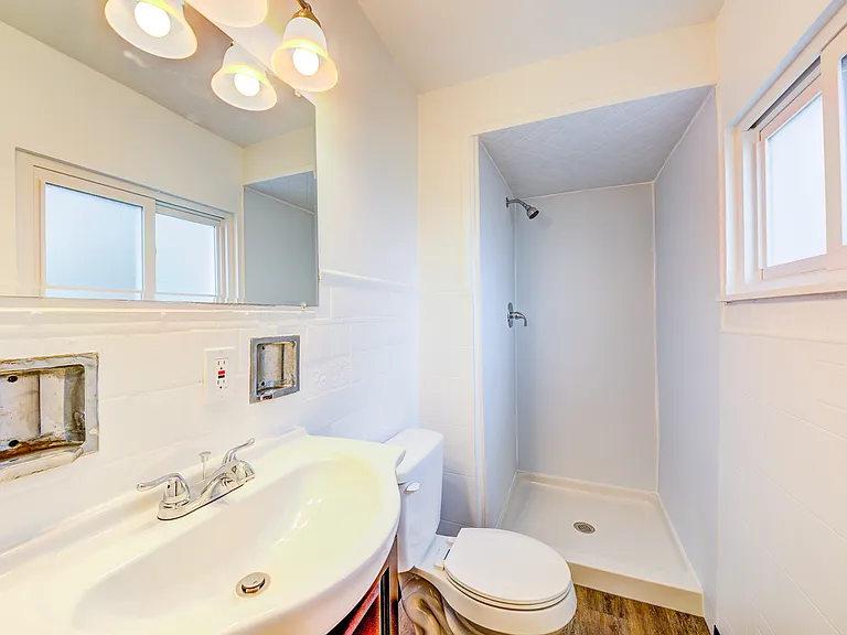 714 Industry St — Photo 5