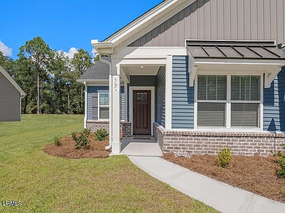 2nd image of 250 Thistle Lane