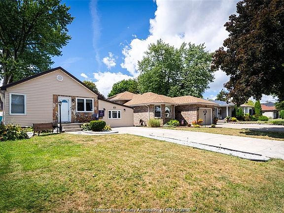 4th image of 2621 Tourangeau Rd