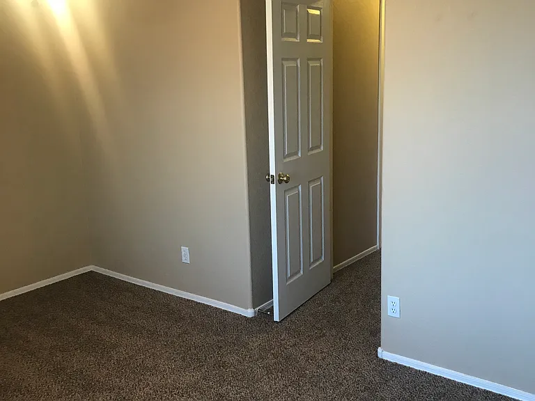 Bedroom 3-3