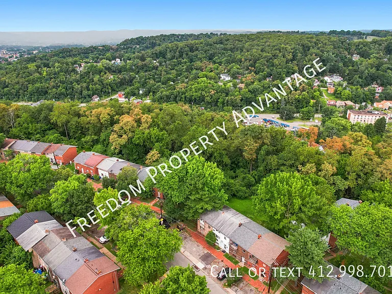 2523 Park Hill Dr — Photo 33