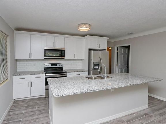 5th image of 1333 Woodbine St