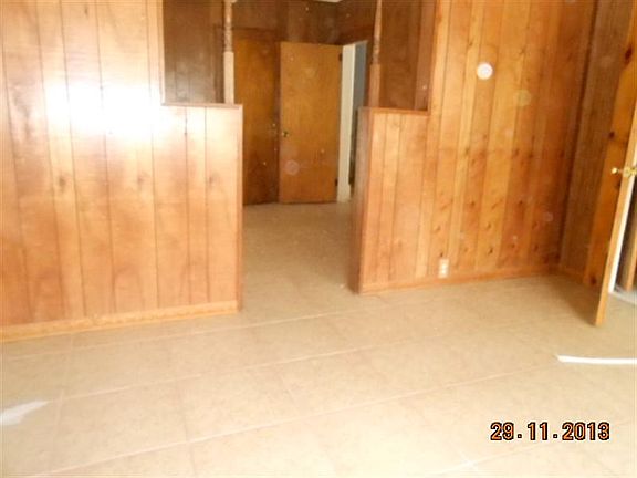 3rd image of 400 E Pine St