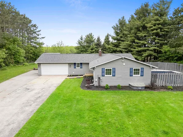 180 Westfield Dr, Oneida, WI 54155