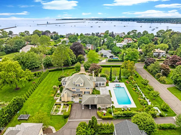 336 Ocean Dr W, Stamford, CT 06902