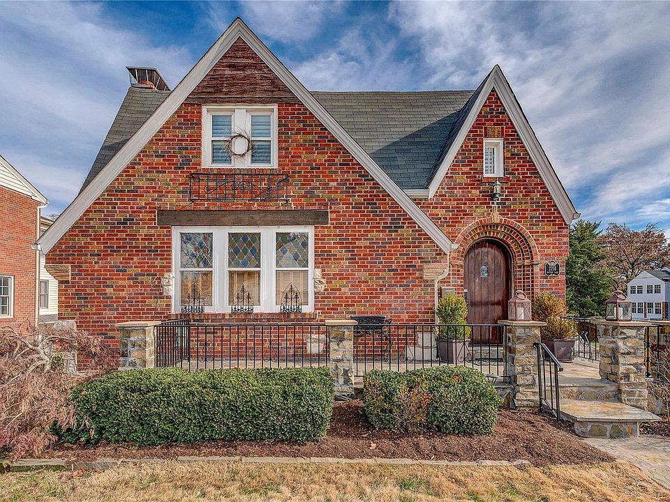 1st image of 2214 Hatton Ln
