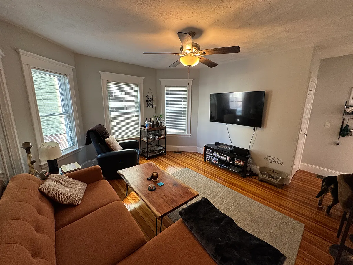 Building Photo - 305 Highland Ave #1
