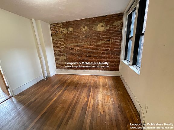 5th image of 24 Mount Vernon St #5