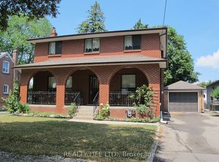 4 Rosalie Ave, Toronto, ON M3L1C5