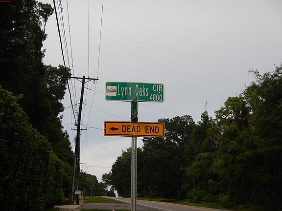 5th image of 4811 Lynn Oaks Cir