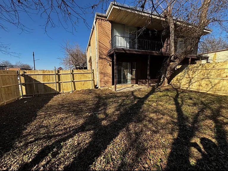 6329 Walraven Cir #6329 — Photo 31