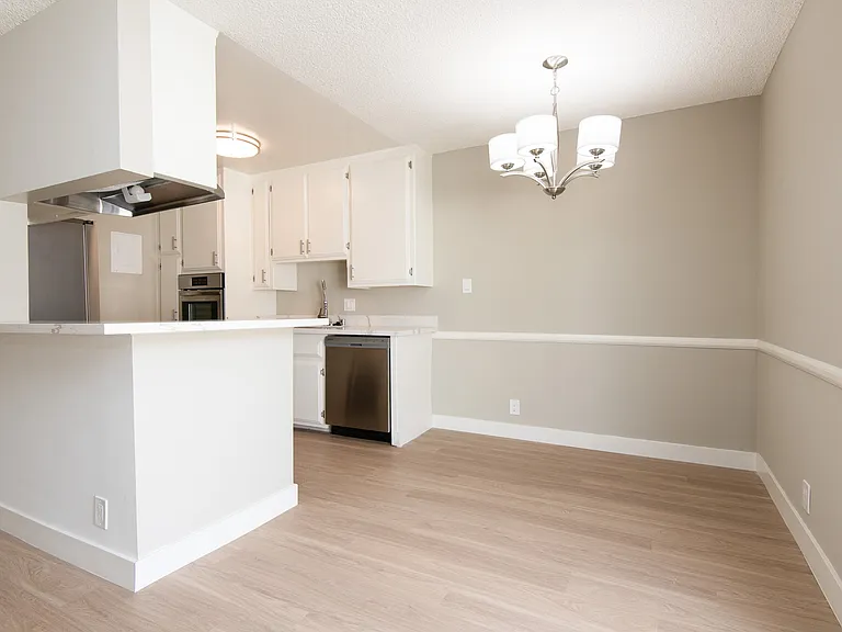1829 Corinth Ave #5 — Photo 5