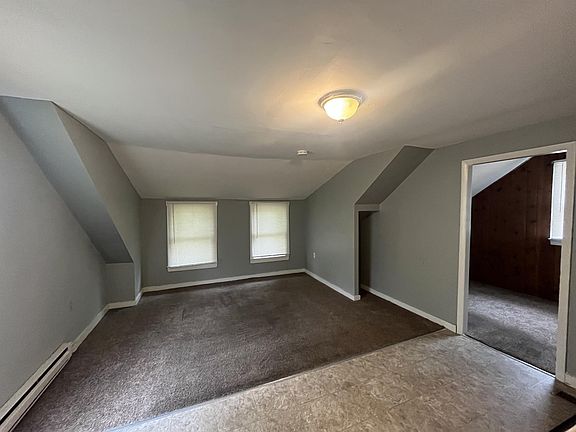 3rd image of 17 Larkspur St #2