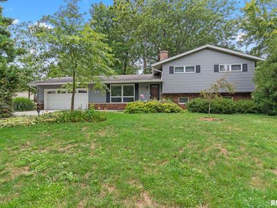 213 Twin Oaks Dr, Rochester, IL, 62563