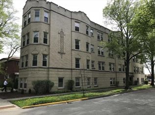 8324 Keating Ave APT 3, Skokie, IL 60076