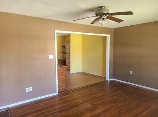 207 Choctaw St, Henryetta, OK 74437
