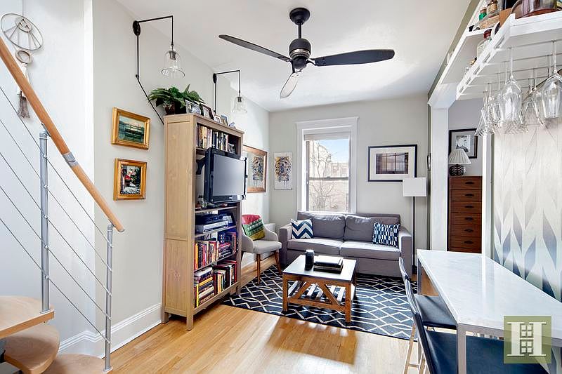 2nd image of 104 W 87th St APT 5R