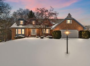 176 Wexford Rd, Valparaiso, IN 46385