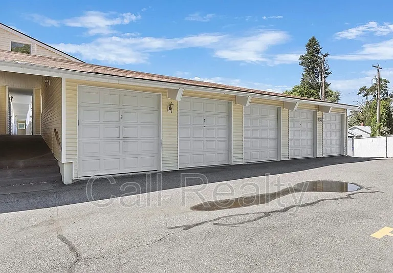 222 N Hutchinson Rd #304 — Photo 11