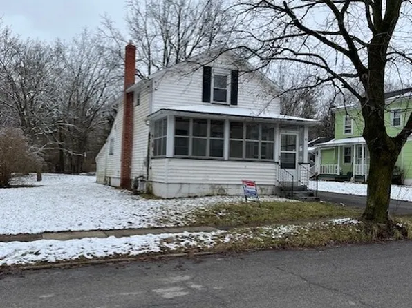 45 Hopkins St, Mount Morris, NY 14510