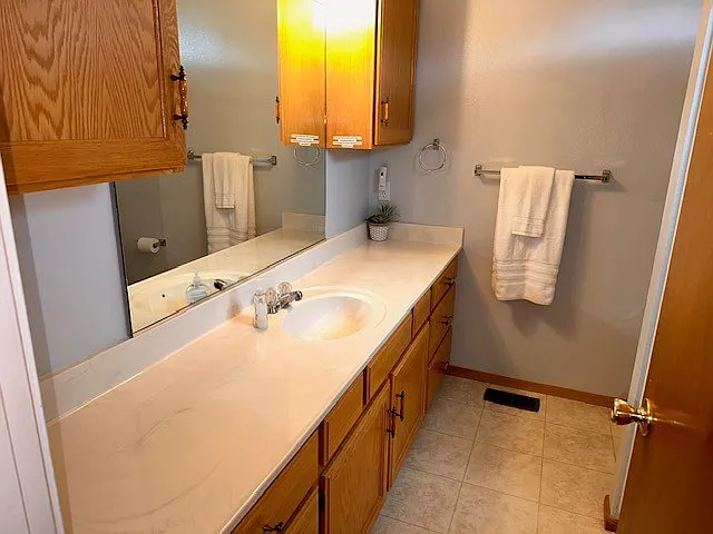 1806 Reading Ln — Photo 8