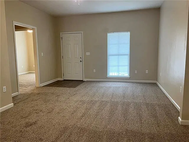2 bed, 2.0 bath, 1031 sqft, $1,400 — Photo 3