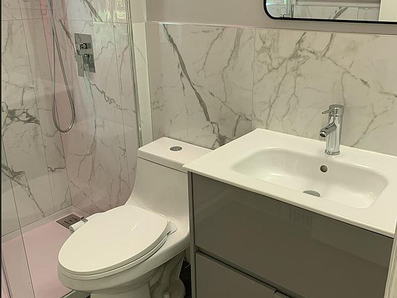 5th image of 220 Tremont St #1