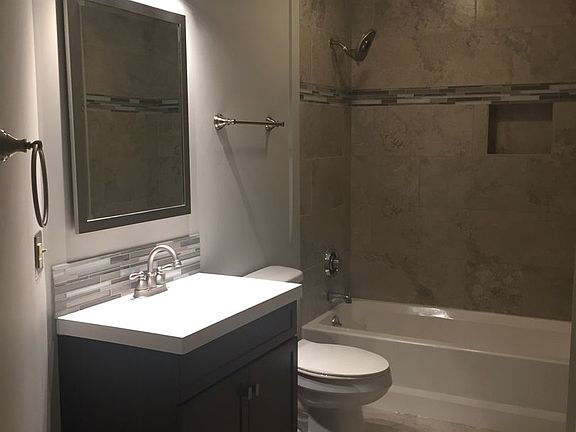 3rd image of 426 2nd Ave SE #31