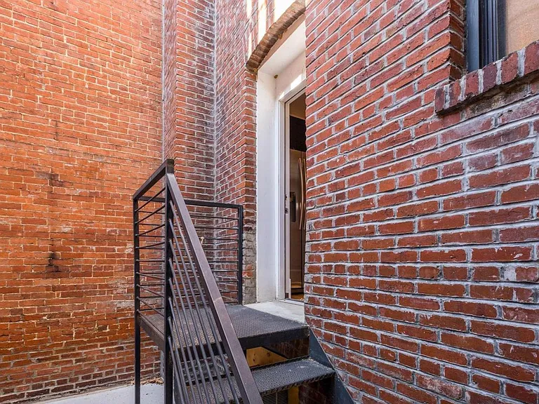 1700 2nd St NW #5 — Photo 15